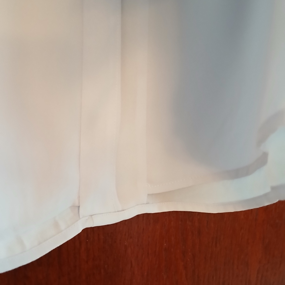 Elie Tahari Silky Sleeveless Top - Picture 8 of 12